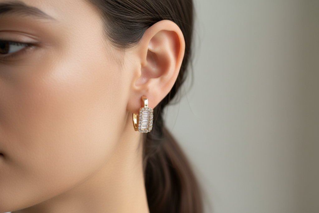 14K Hoop RQ-Bling U-shape Lifestyle Photo - Corrected