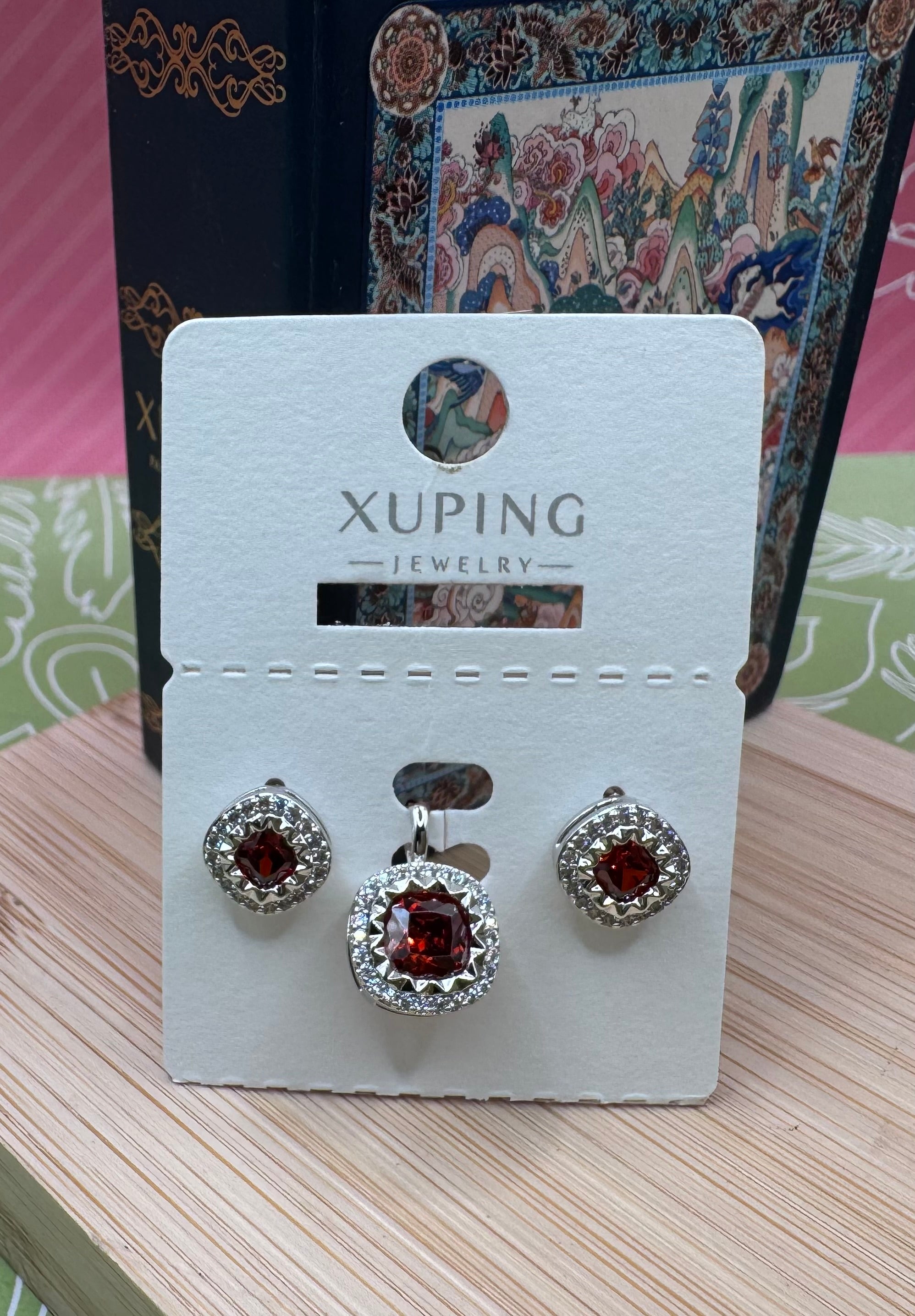 WHG Red Set2596174110