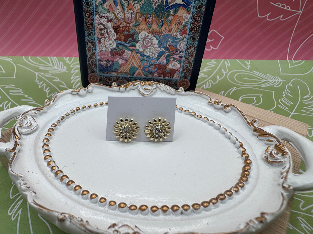 14k Flower Stud ZEY-1656