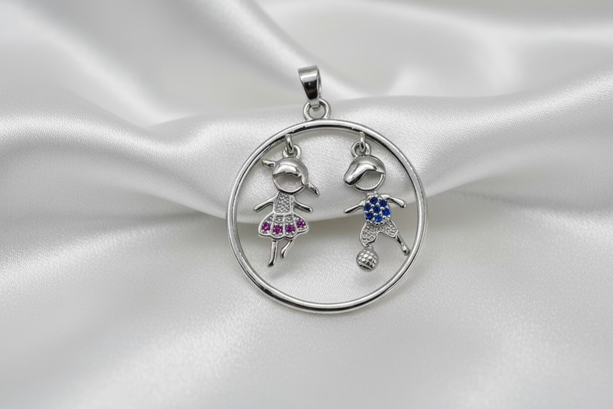 WHG GIRL & BOY CIRCLE PENDANT
