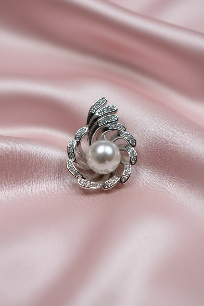 WHG PEARL SWIRL PENDANT