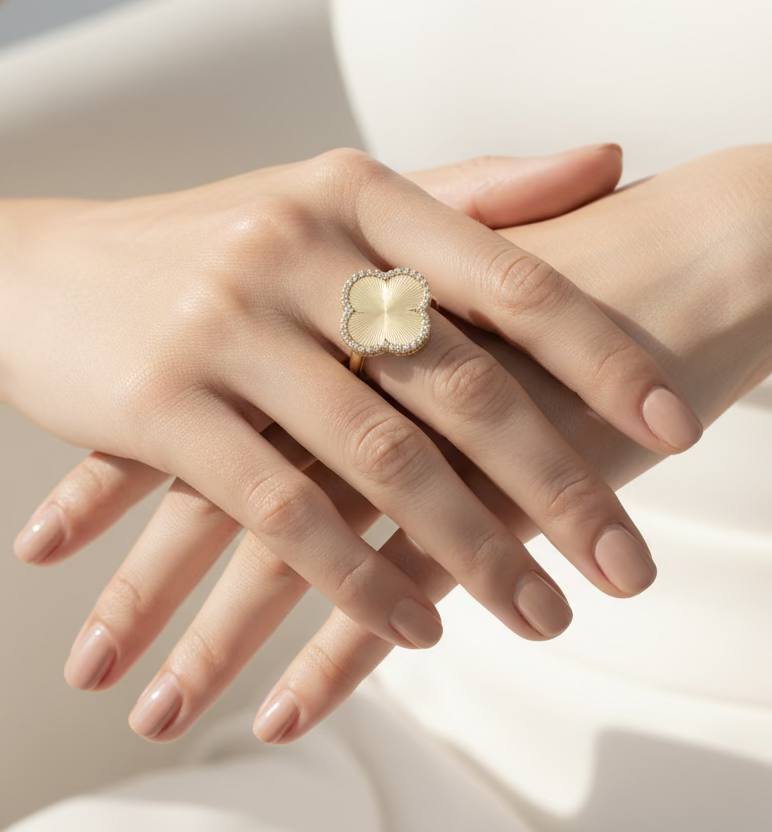 14K  VAN CLEEF RING Q4034