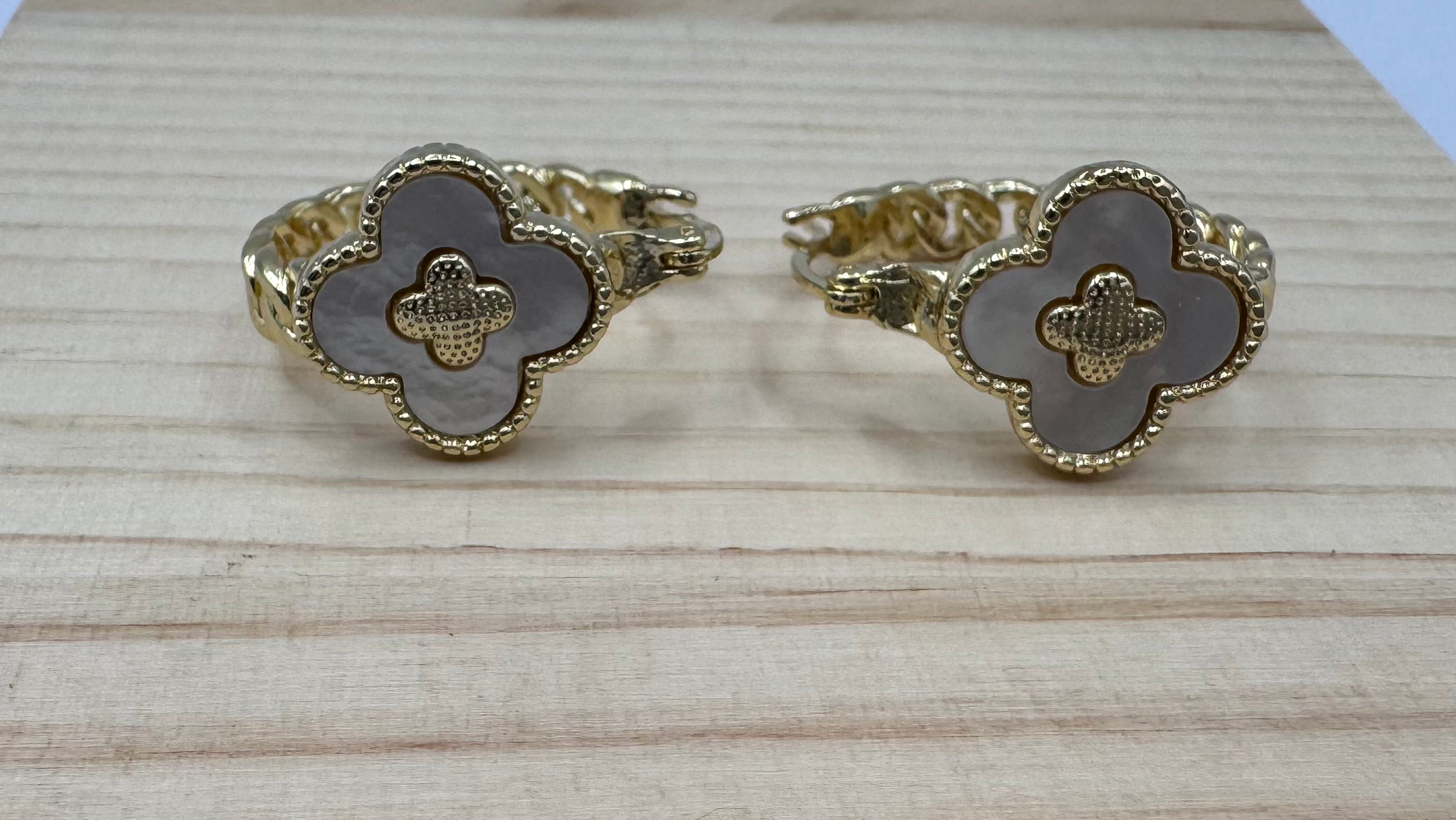 14K PEARL WHITE CLOVER HOOP EARRING