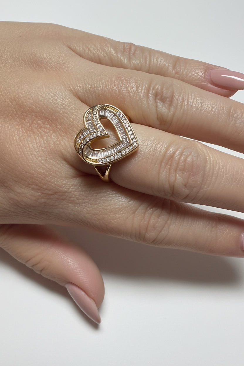 14K CLEAR BAGUETTE HEART RING