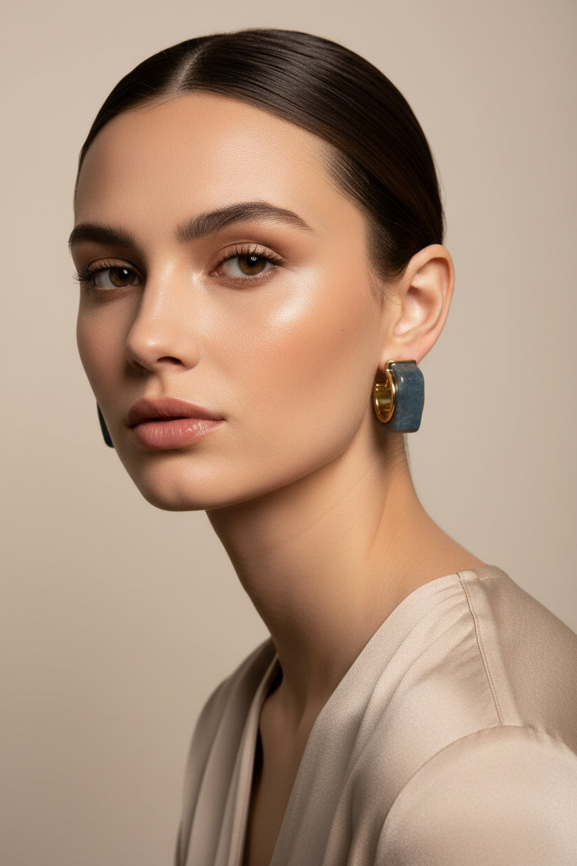 14K DAPHNE FRENCH RETRO HOOP