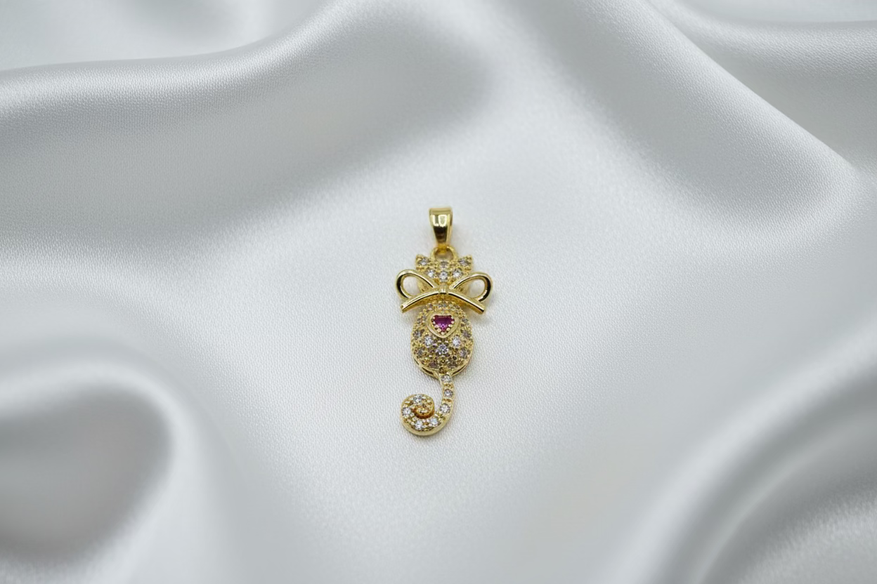 14K KITTY PENDANT