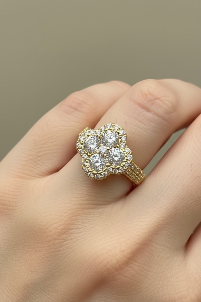 14K CLEAR CLOVER RING RQ341