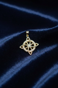 14K CUBIC ZIRCONIA WITH'S KNOT PENDANT GS-22790001