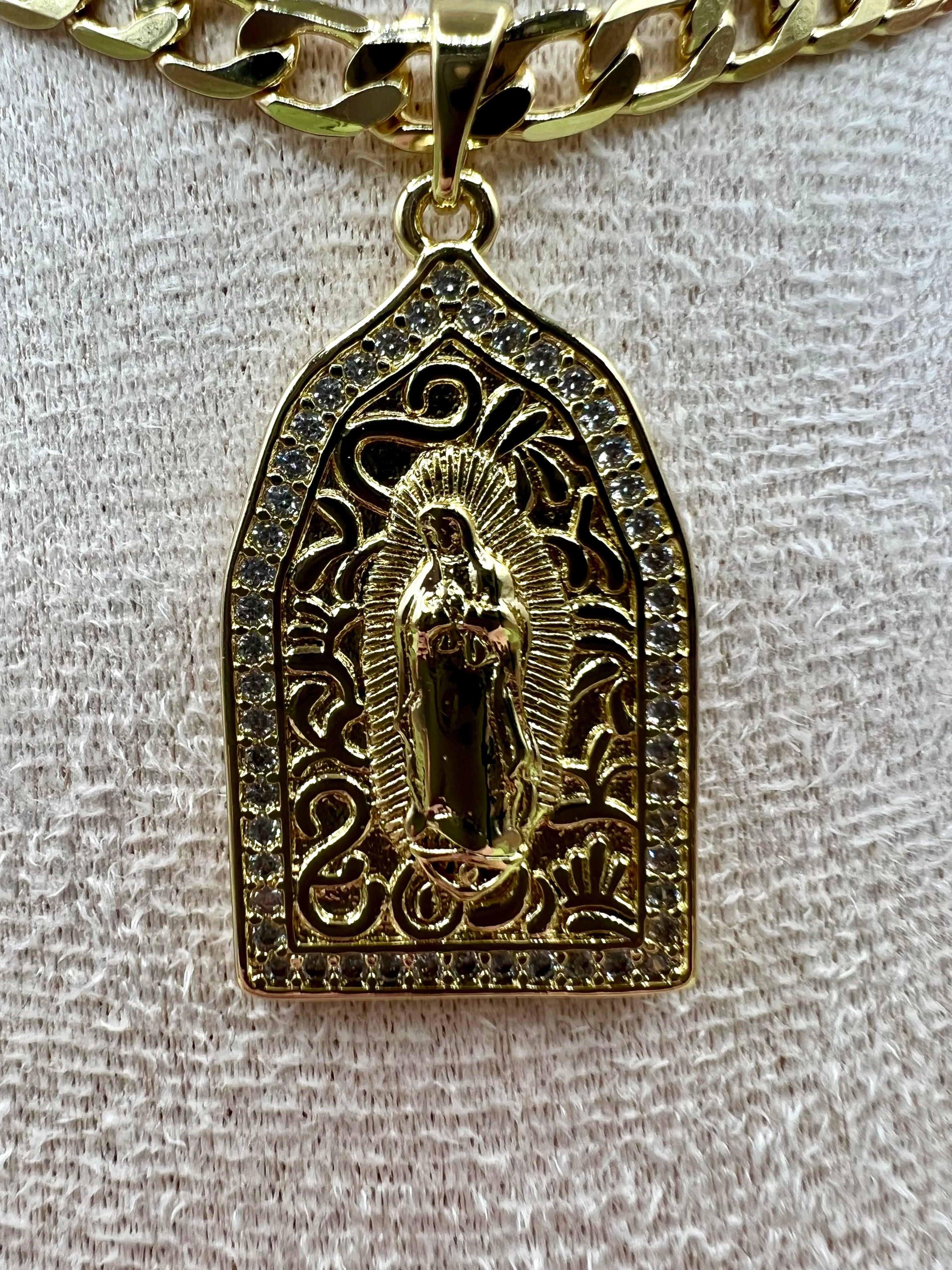 14K Virgin Religious Pendant ML2898-0033