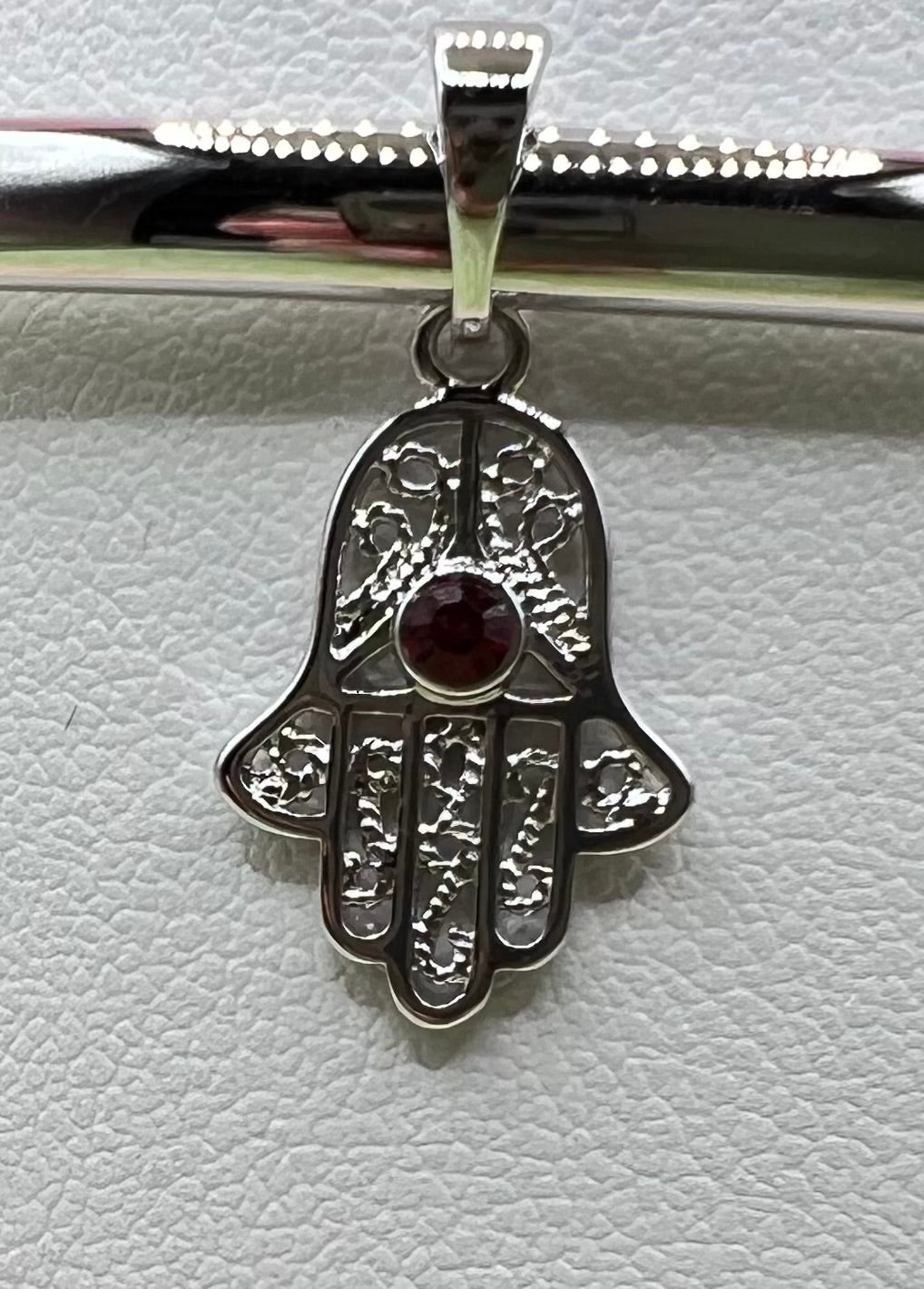 WHG Fatima Hand Pendant SYX-0213PJ