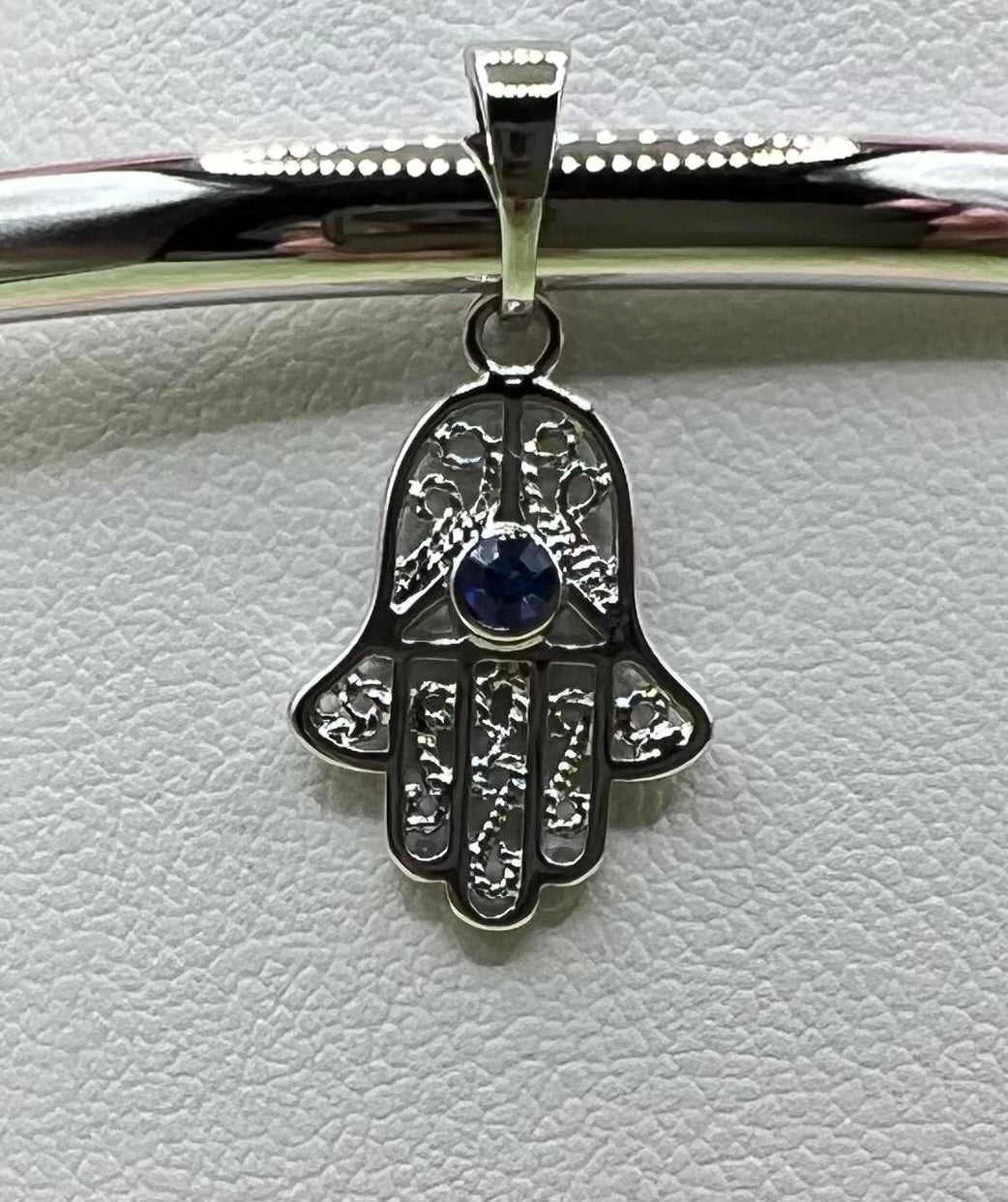 WHG Fatima Hand Pendant SYX-0213PJ