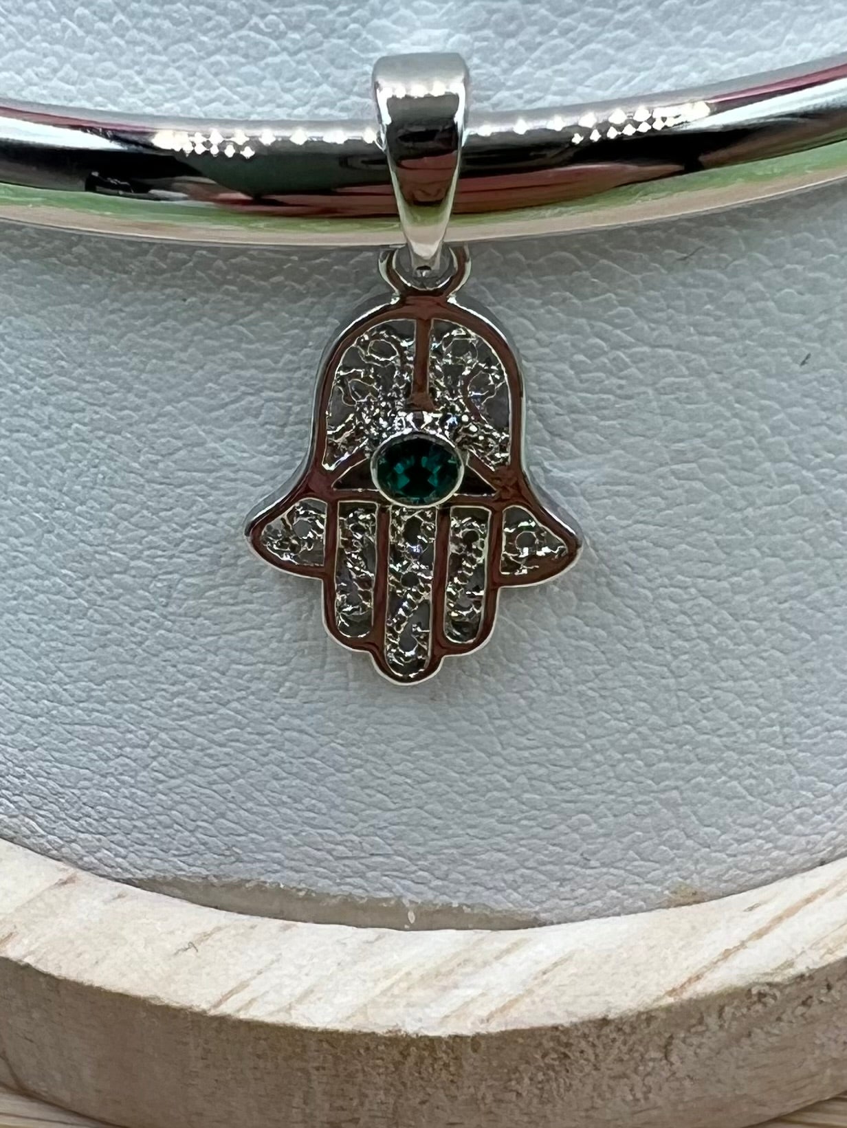 WHG Fatima Hand Pendant SYX-0213PJ