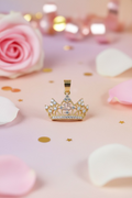 14K CLEAR "QUINCE" CROWN PENDANT