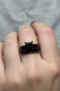 BMT PRINCESS-CUT BLACK DIAMOND BRIDEL ENGAGEMENT RING AND WEDDING BAND SET