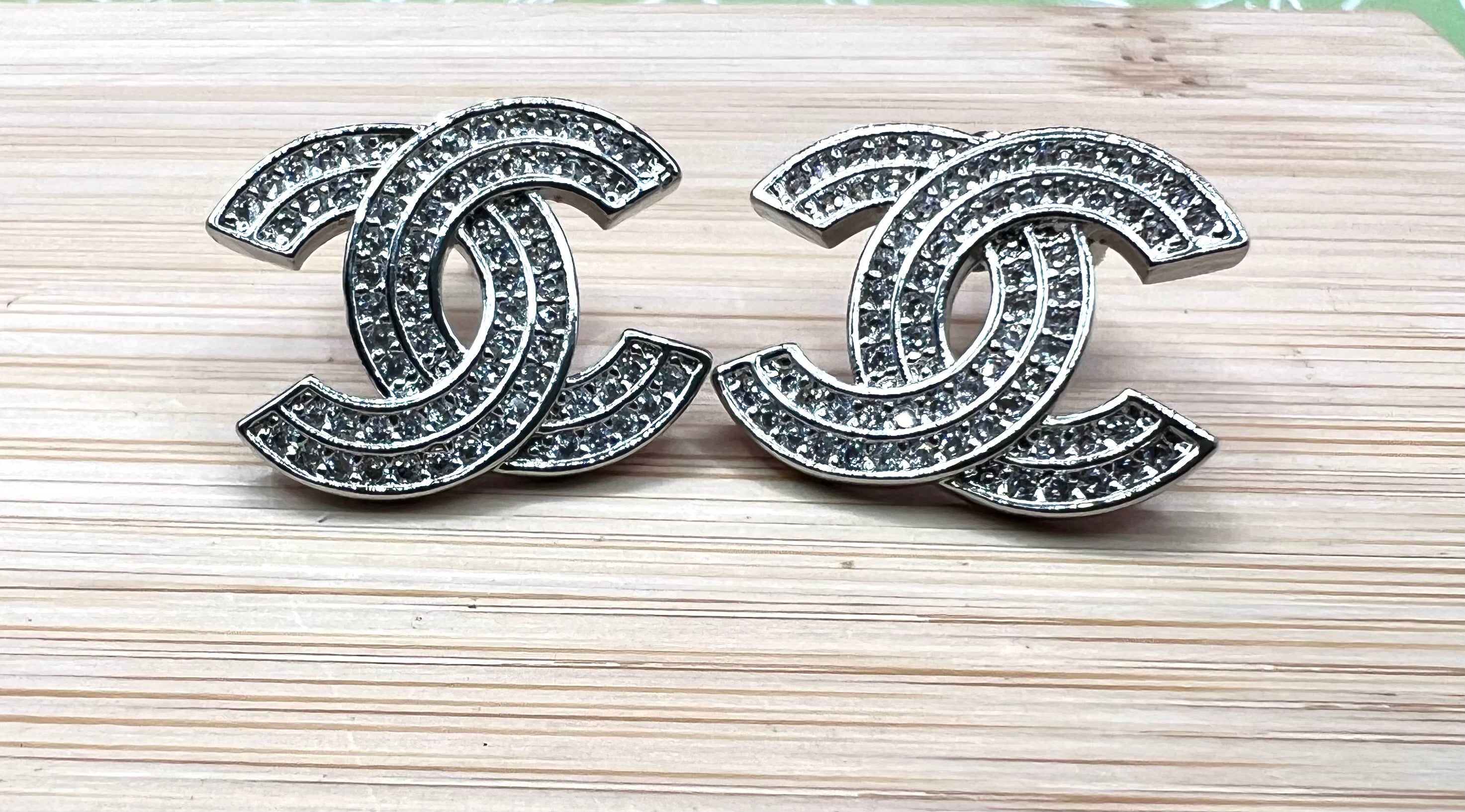 WHG INSP CC Stud Earring RQ147-6.4