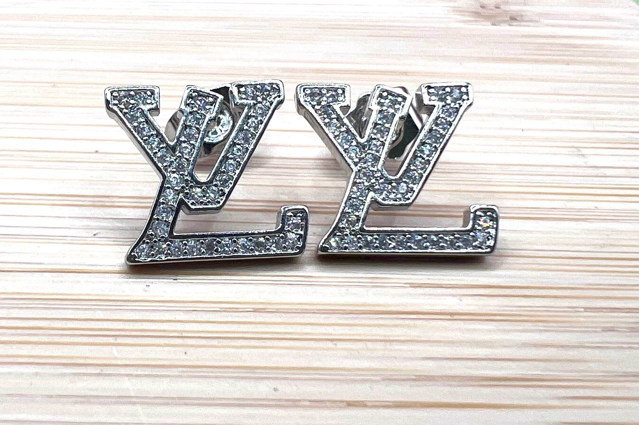 WHG INSP Stud Earring RQ138-5.2