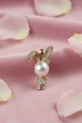14K RABBIT PEARL PENDANT/PIN