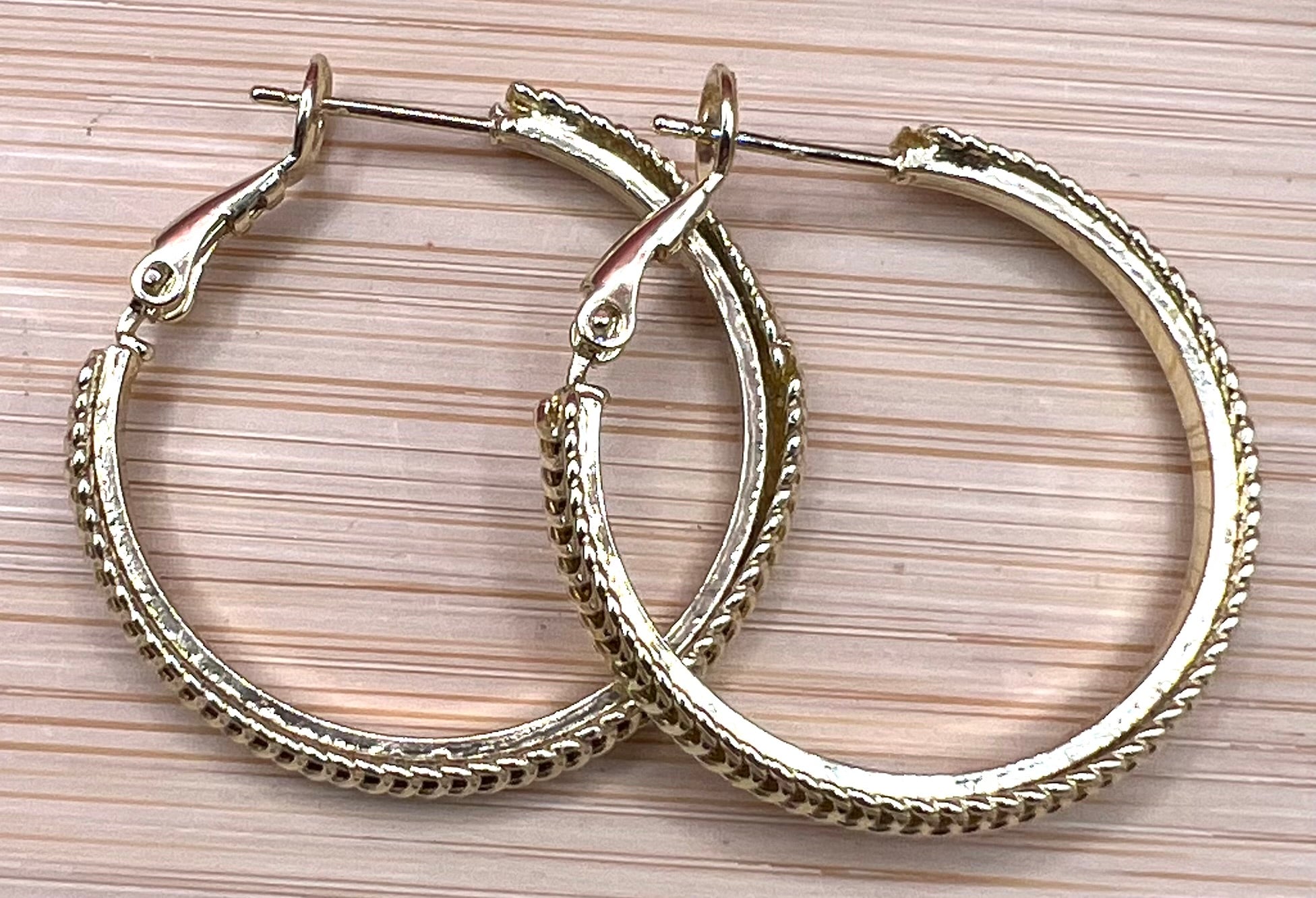 14K Hoop Earings R-2440001