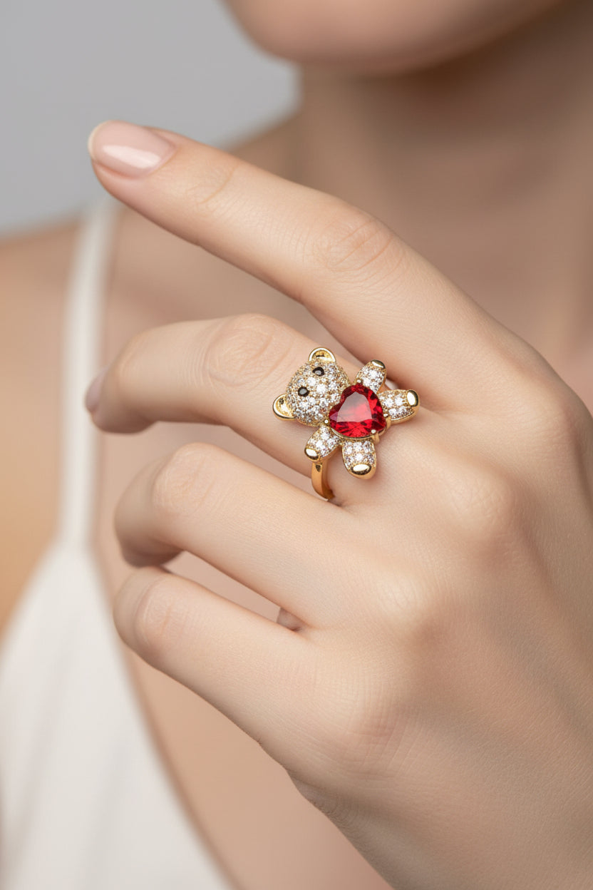 14K  'CZ" TEDDY BEAR WITH CENTRAL RED GEMSTONE RING XP