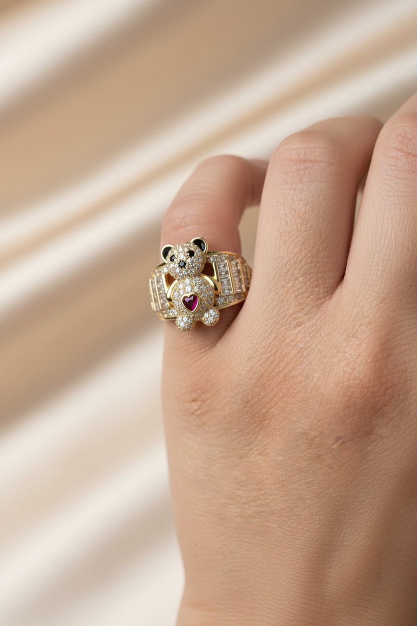 14K   CENTRAL TEDDY BEAR IN BAGUETTE CUT STONES RING XP