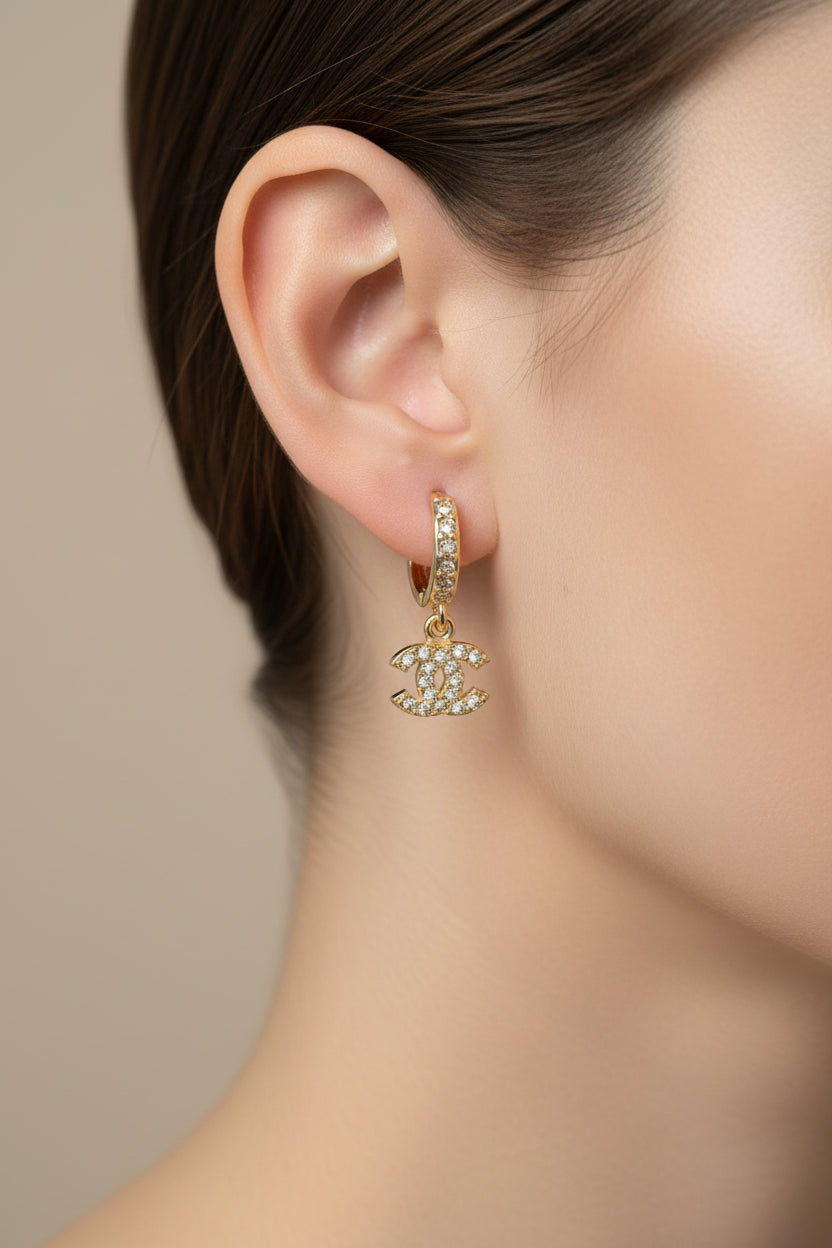 14K "CC" LOGO INSP DANGLE EARRING WD904C