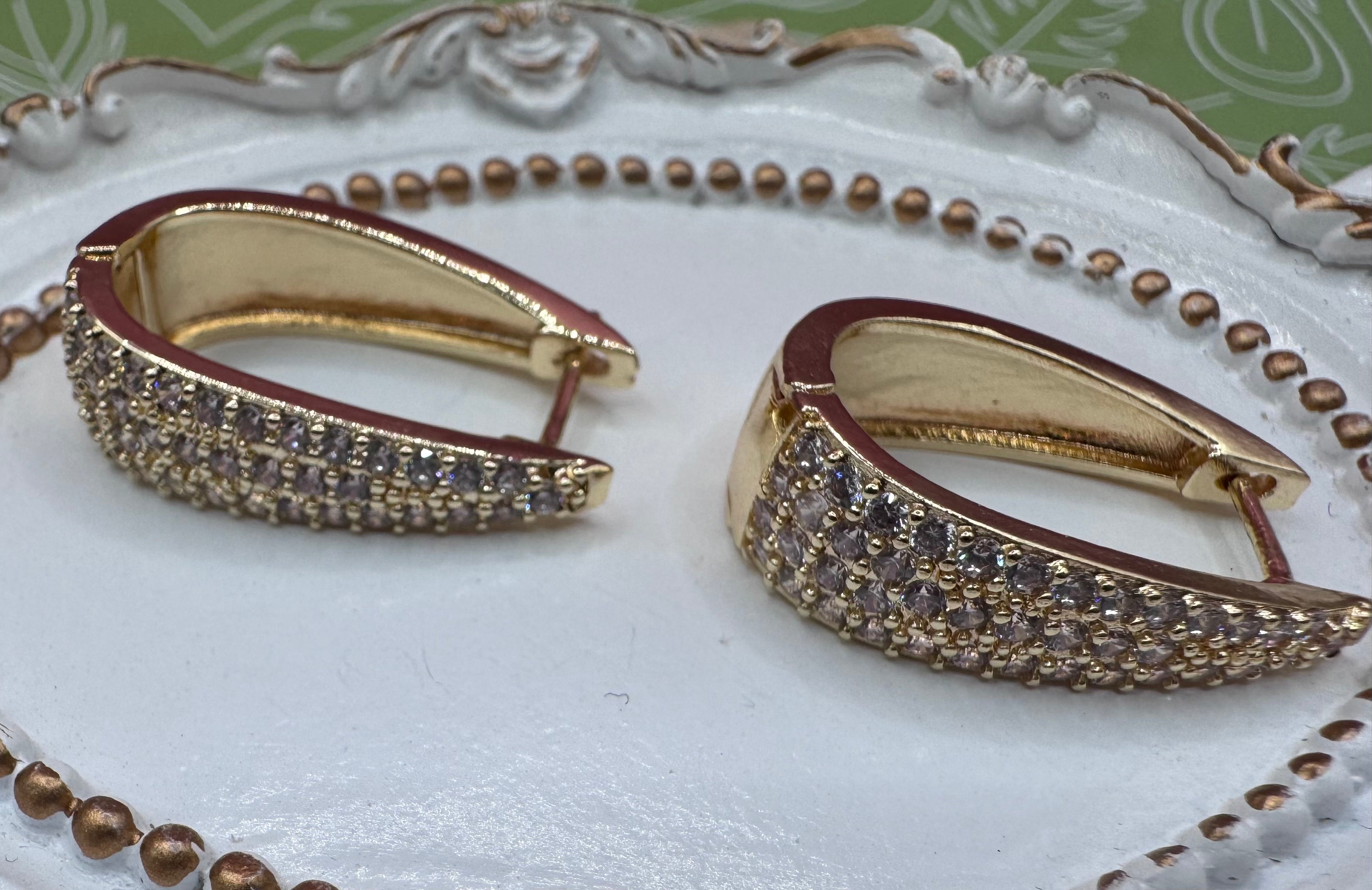14K Hoop RQ-Tear Drop