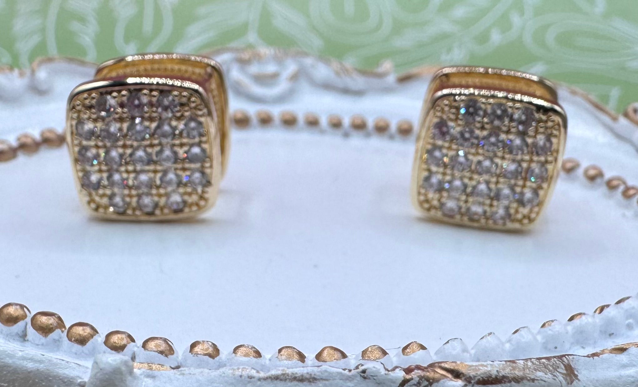 14K Huggie Earing RQ-Square Bling