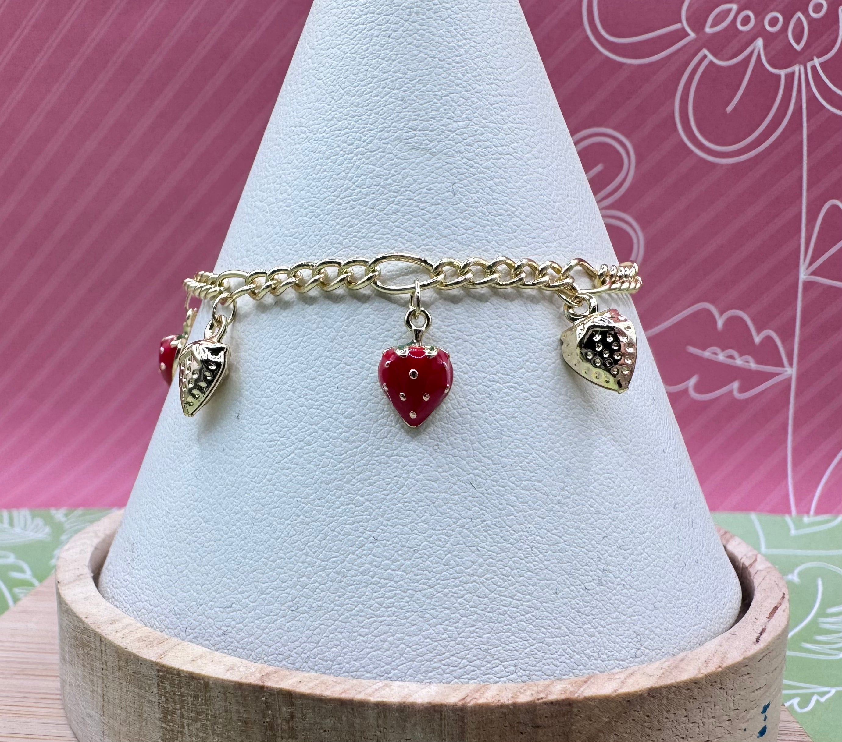 14K Strawberry Bracelet 3.8N-BB CS-17760001