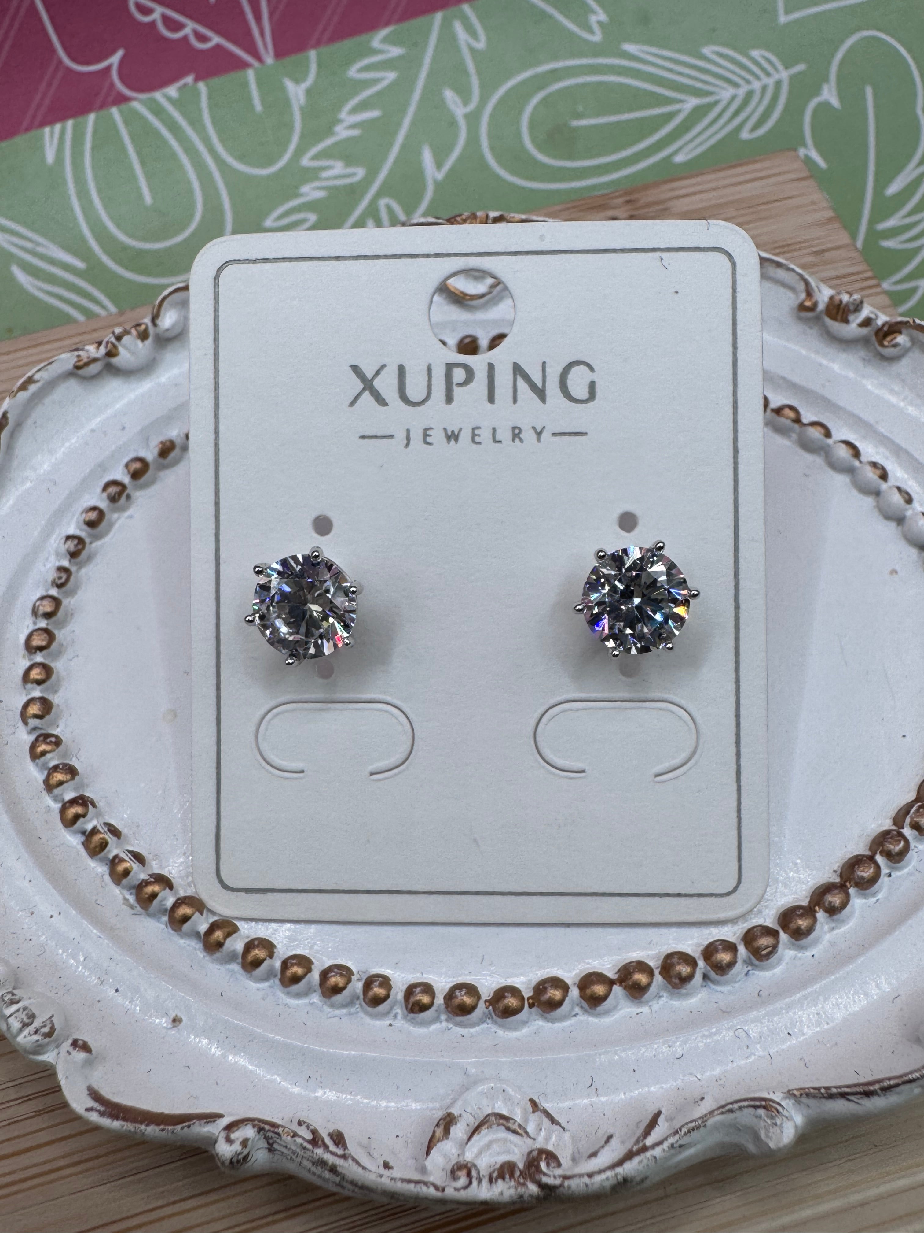 WHG CLEAR STUD EARRING 7MM X001043262