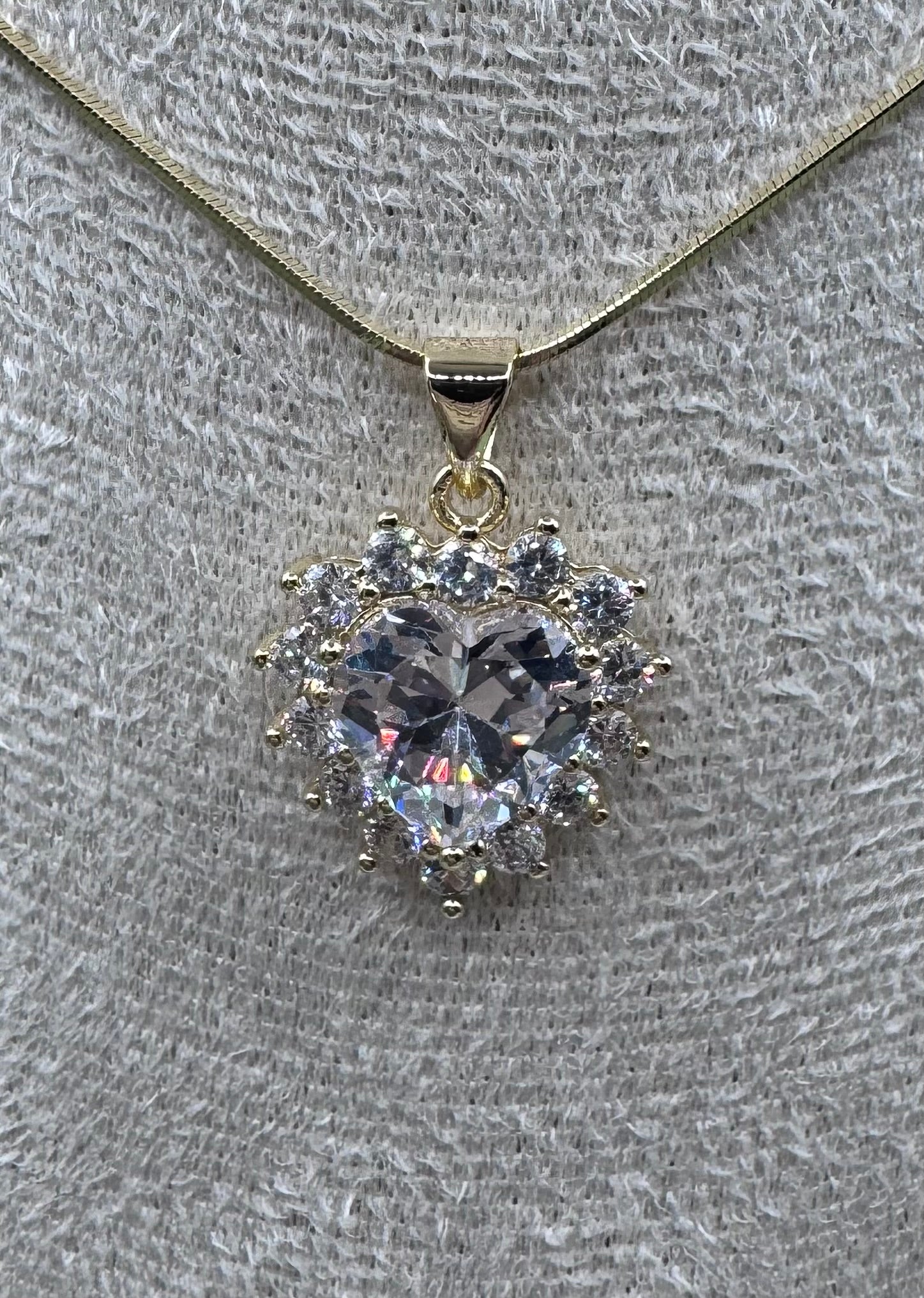 14K CLEAR HEART PENDANT GS-00740018