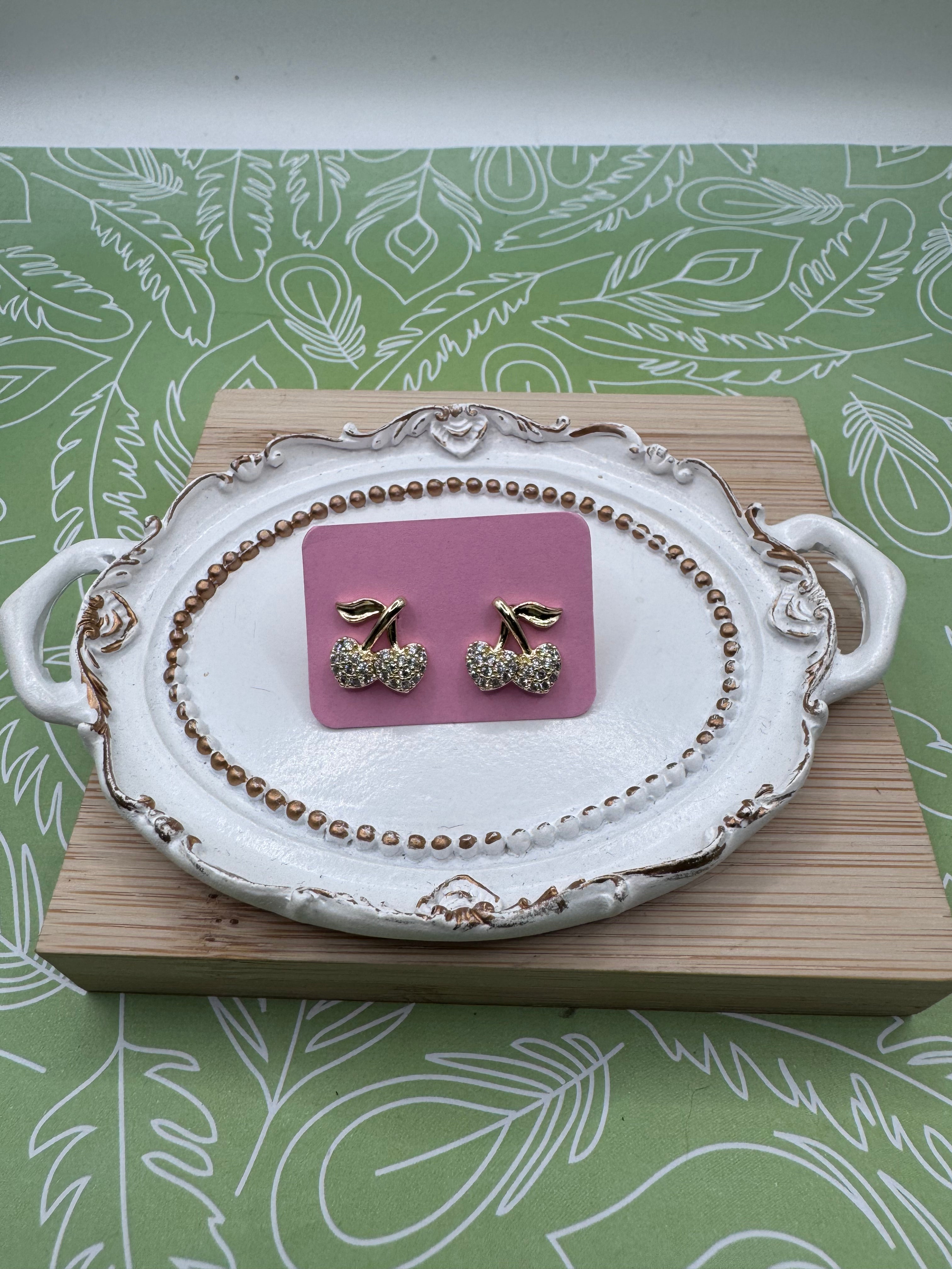 14K CLEAR CHERRY STUD EARRING