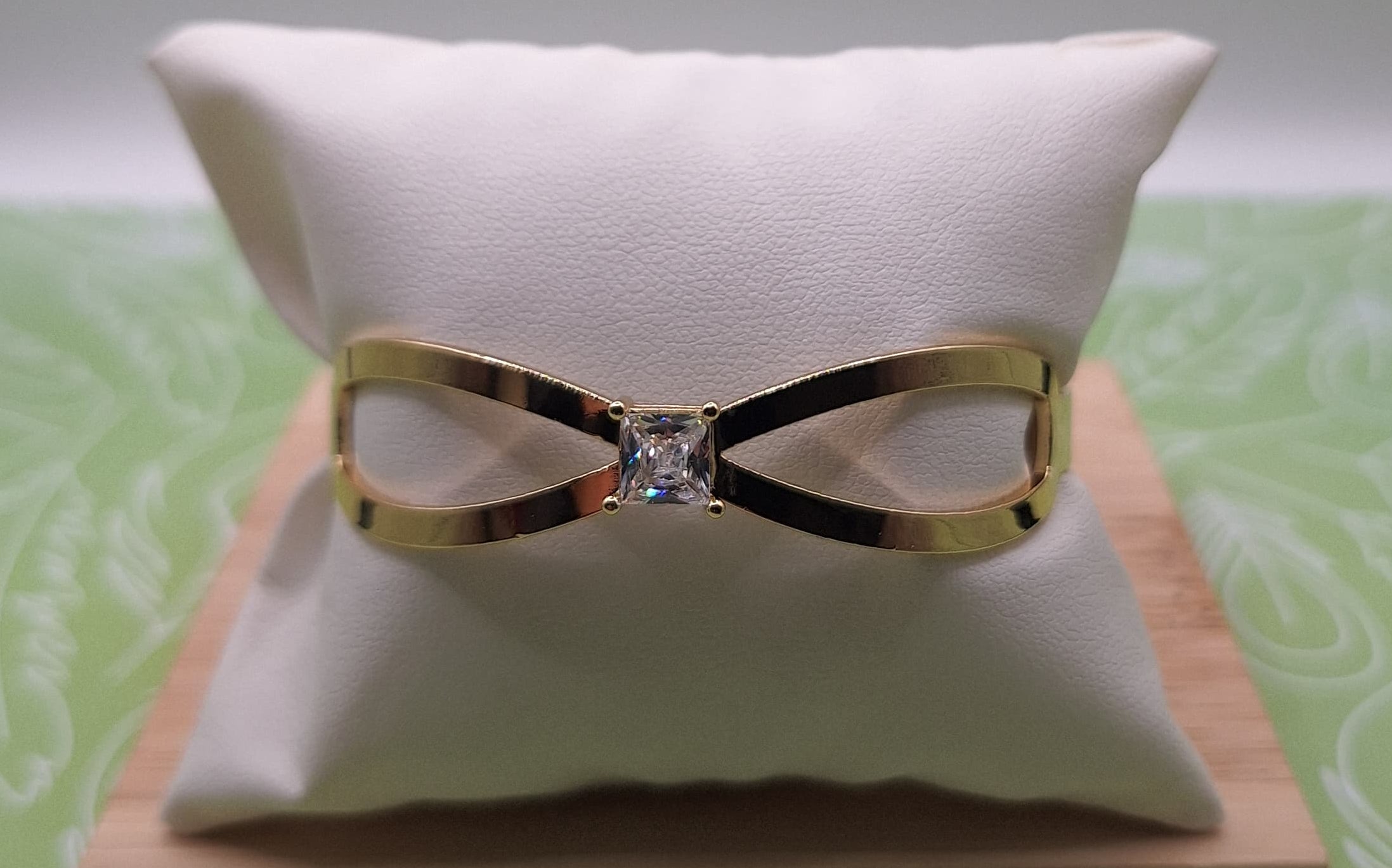 14K INFINITY CLEAR OPEN CUFF BANGLE CM