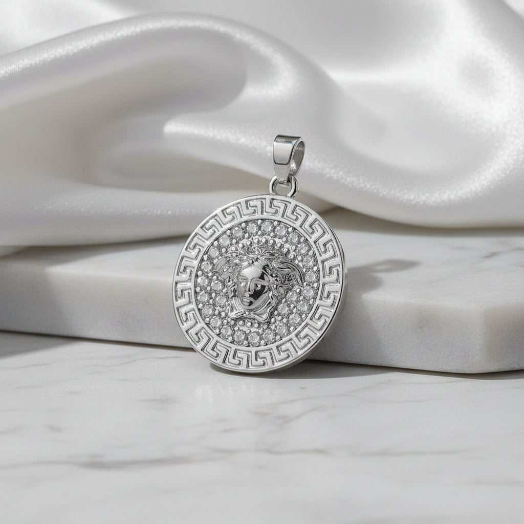 WHG  VERSACE MEDUSA PENDANT