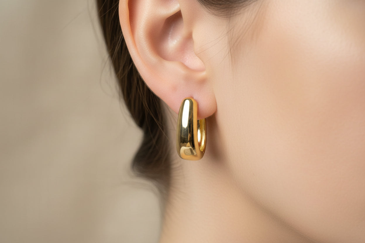 14K BOLD TAPERED HOOP EARRING X000653137