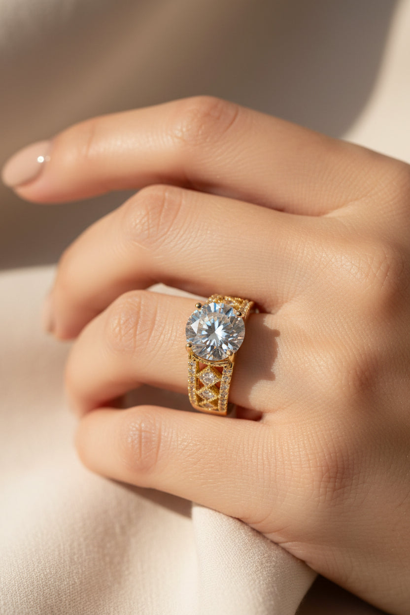 14K ROUND-CUT CLEAR GEMSTONE RING X001209387