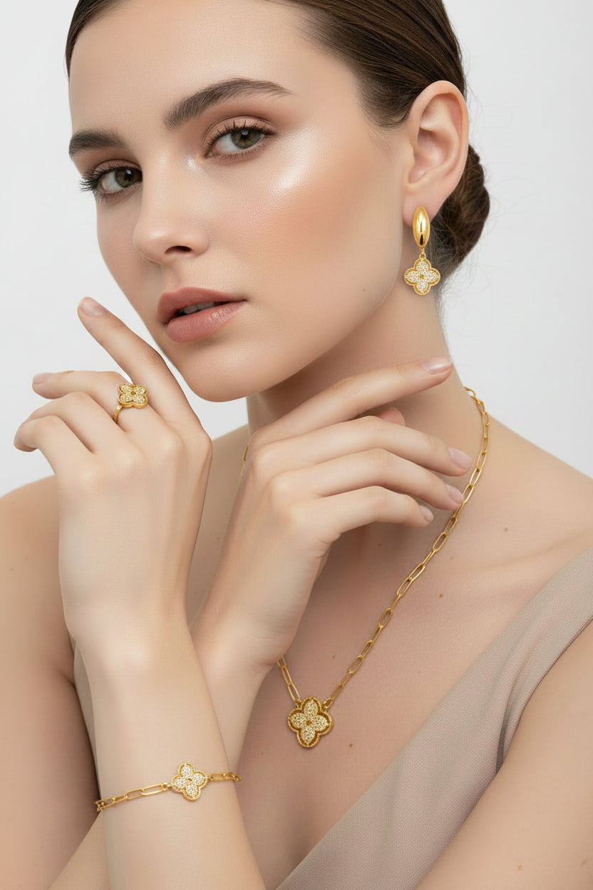 14K CLEAR CLOVER FOUR SET MSH194A