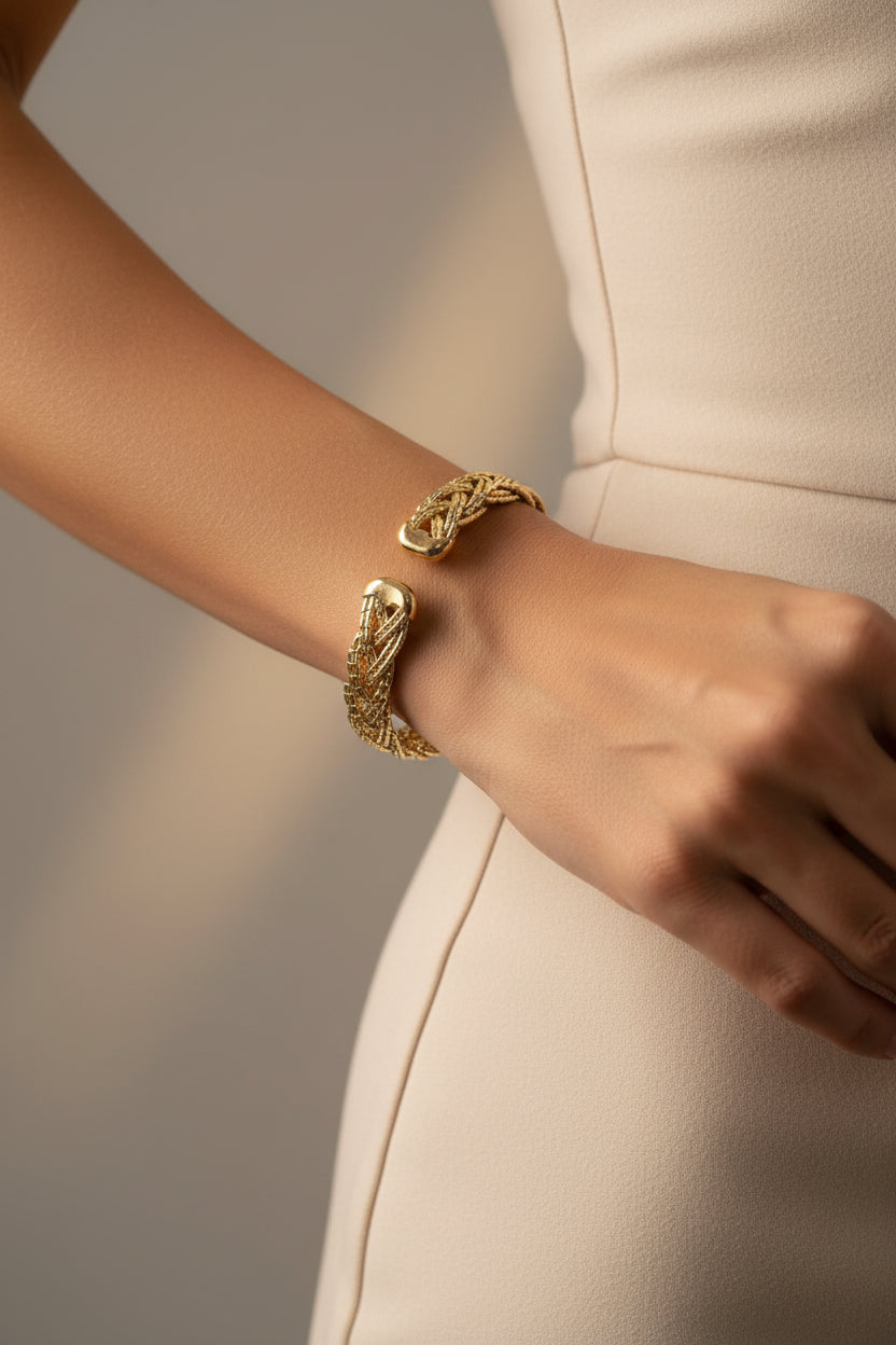 14K BRAIDED OPEN-CUFF BRACELET CH-04280003 A C