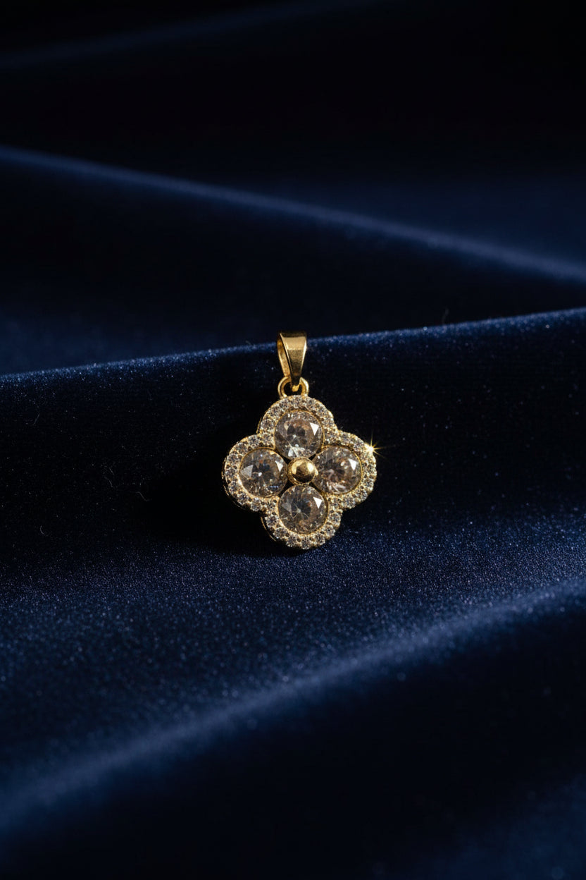 14K CLEAR CLOVER PENDANT
