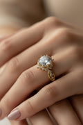 14K ROUND-CUT CLEAR GEMSTONE RING