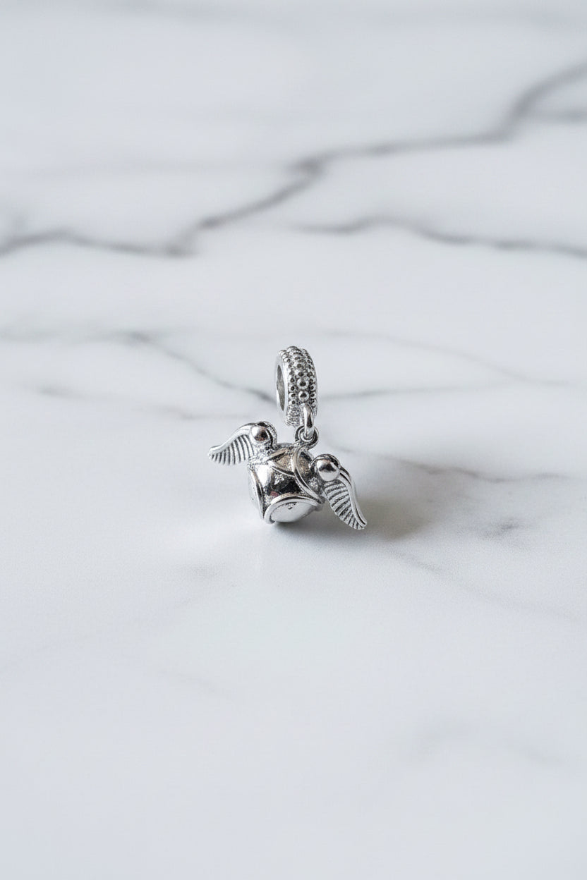 WHG HARRY POTTER OWL DANGLE CHARM PENDANT