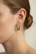 14K LV INSP CLEAR WIDE HUGGIE HOOP EARRING RQ349