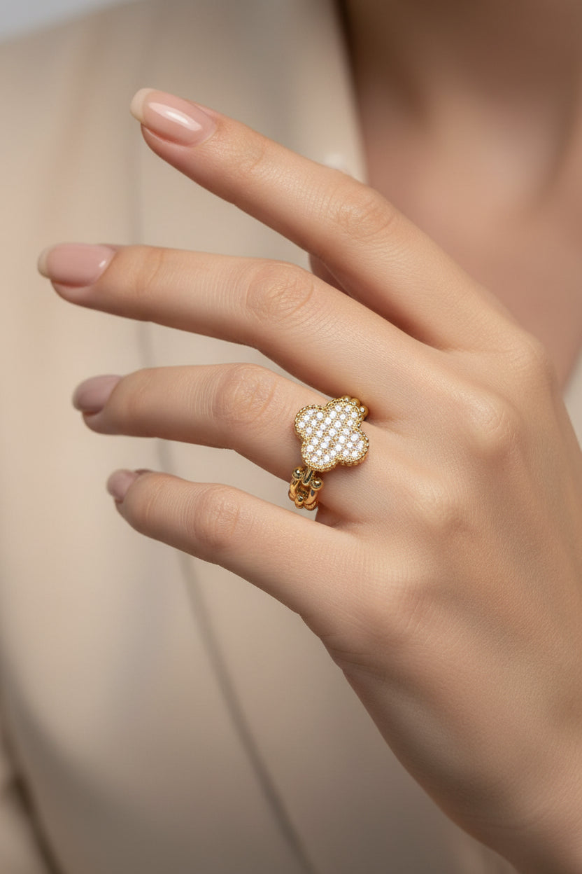 14K CLEAR CLOVER  PAPER LINK RING ND-00360005
