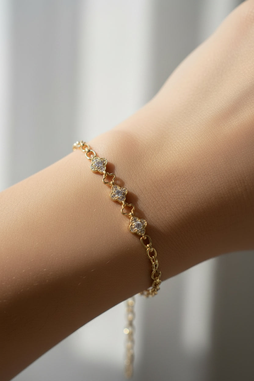 14K CLEAR CLOVER MOTIFS IN LINK BRACELET RQ363