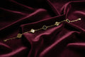 14K BLACK CLOVER STATION BRACELET CS-21330003