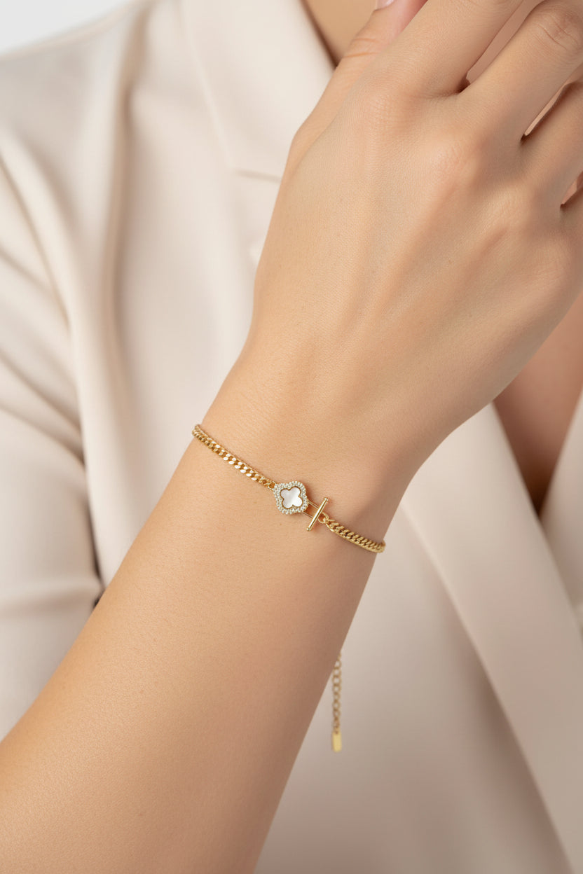 14K PEARL WHITE CLOVER BRACELET OS-07530001