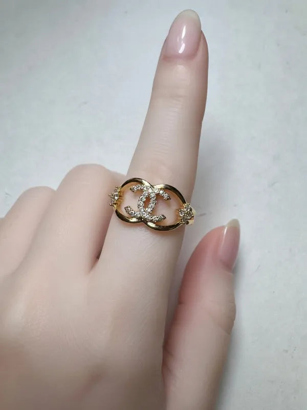 14K INSP INTERLOCKING CC LOGO RING